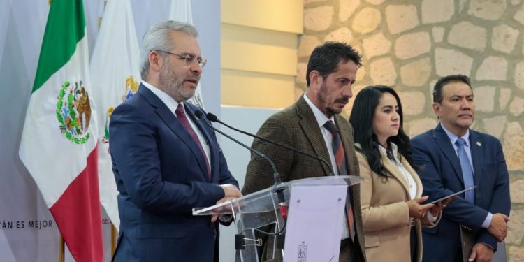 Ejercidos 18 mil 800 mdp en infraestructura en 3 años: Bedolla