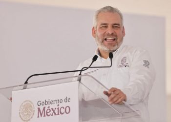 Con Sheinbaum, becas para más de 560 mil estudiantes michoacanos: Bedolla