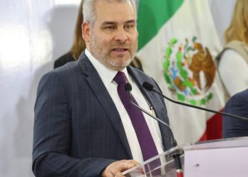 Paso superior vehicular de Villas del Pedregal con 73 % de avance: Bedolla