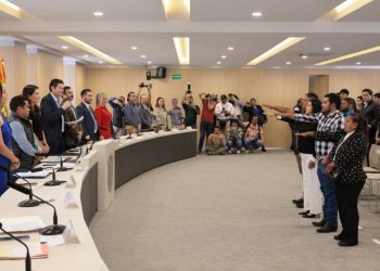 Rinde protesta nueva jefa y jefes de tenencia