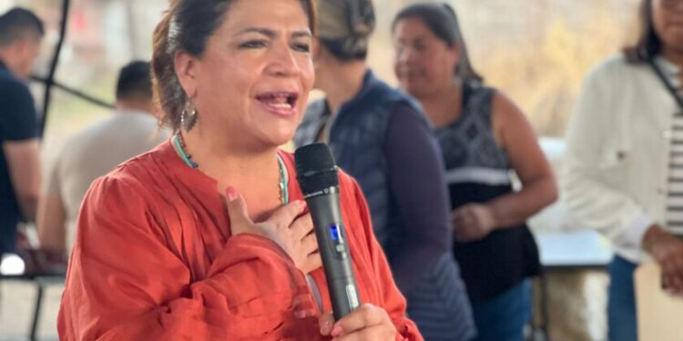 Con fandangos culturales, Fabiola Alanís da continuidad a recorridos territoriales por Morelia