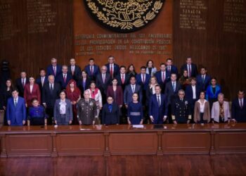 Bedolla asiste al aniversario de la Constitución Mexicana; llama a la unidad y respaldo a Sheinbaum