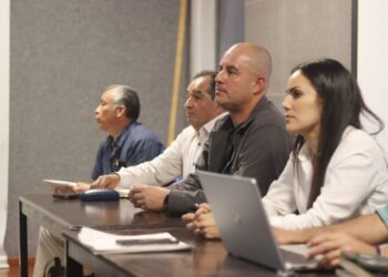 OOAPAS se reúne con vecinos del Fraccionamiento Lázaro Cárdenas para garantizar servicio del agua