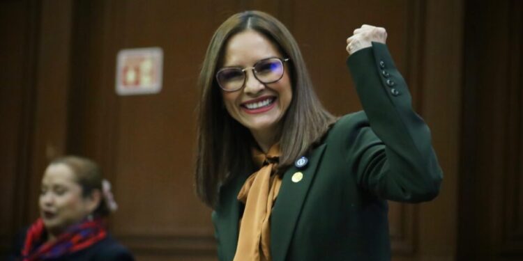 Busca Belinda Iturbide que actas de defunción de personas desaparecidas sea expedita