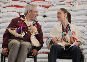 Programas del Bienestar, metrobús y migración, temas abordados con Sheinbaum: Bedolla