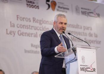 La educación es la esperanza de la transformación: Bedolla