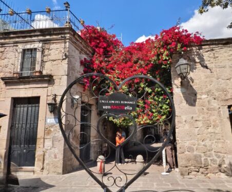 Gerencia del Centro Histórico renueva ‘Corazón’ del Callejón del Romance
