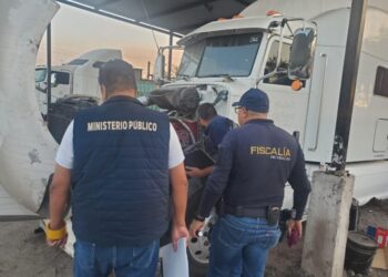 En Lázaro Cárdenas, ejecuta Fiscalía General cateo en un taller mecánico vinculado a actividades ilícitas