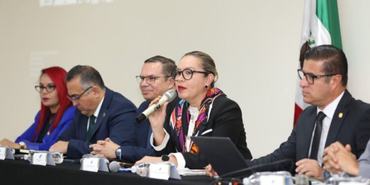 Yarabí Ávila convoca a los sectores nicolaitas a sumarse en la transformación de la UMSNH