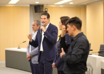 Refuerza Alfonso Martínez a Policía de Morelia; entrega 100 patrullas