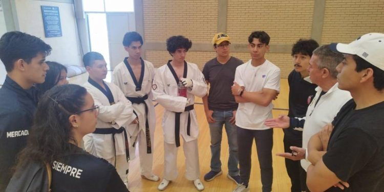 Taekwondoínes nicolaitas irán en busca de un lugar en la Universiada Nacional, tras lograr el pase regional