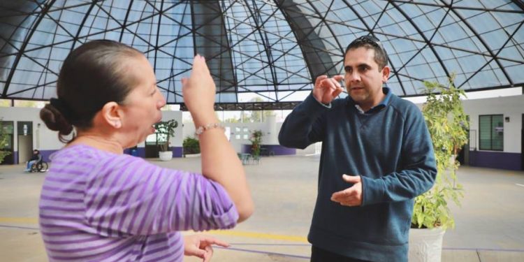 DIF Morelia fortalece la inclusión con taller de Lengua de Señas Mexicana para servidores públicos