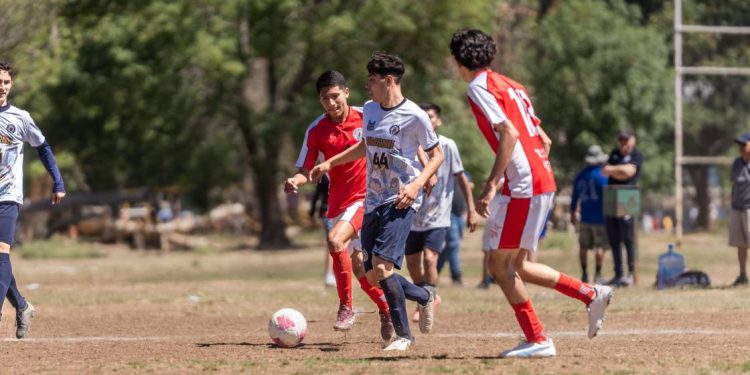 Zorros y Deportivo Volta firmaron aguerrido empate