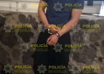 Policía Morelia asegura vehículo con reporte de robo y detiene a una persona