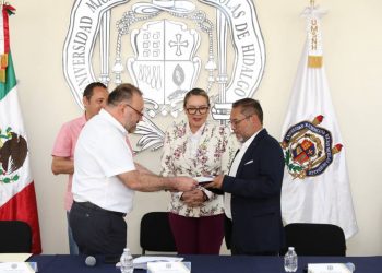 UMSNH, institución de reputación que rebasa fronteras; dona especie de pez mexicano extinto en la naturaleza al Acuario Inbursa