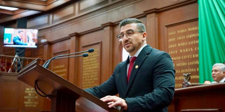 Diputado Toño Mendoza impulsa reforma para proteger a niñas, niños y adolescentes contra la trata de personas