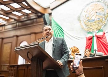 Víctor Manríquez propone reforma para garantizar crecimiento y desarrollo de Pueblos Mágicos de Michoacán