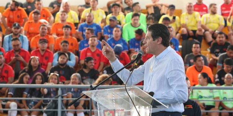 Inaugura Alfonso Martínez juegos deportivos del SIDEMM