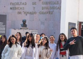 Da Federación opinión positiva a formación de médicos cirujanos de la UMSNH