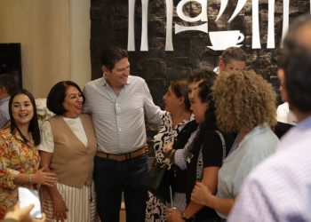 Invita Alfonso Martínez a empresarios y líderes de Los Reyes a disfrutar de la Semana Santa en Morelia