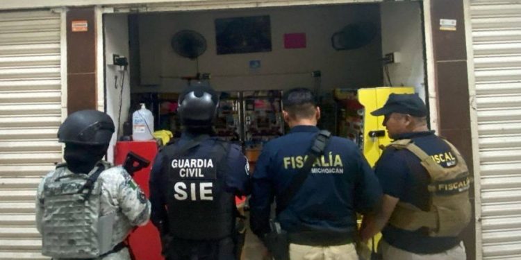SSP decomisa 214 maquinas tragamoneda en Apatzingán