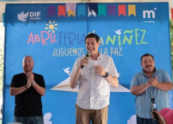 Con inflables gigantes, DIF Morelia celebra a las y los niños