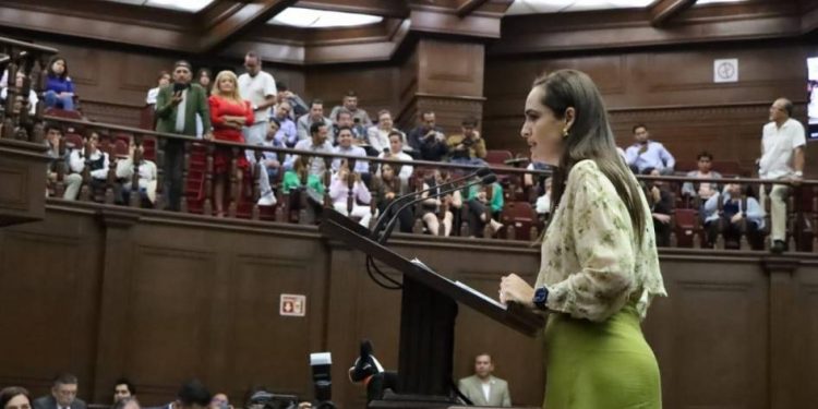 Prohíbe 76 Legislatura las corridas de toros y sanciona las peleas de animales de cualquier especie