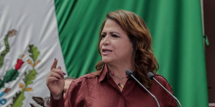 Impulsa Fabiola Alanís igualdad salarial entre hombres y mujeres en Michoacán