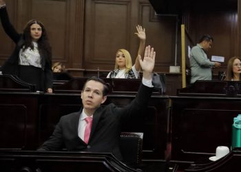 Impulsa Alfredo Anaya acuerdo para garantizar gestión sustentable del agua en Michoacán