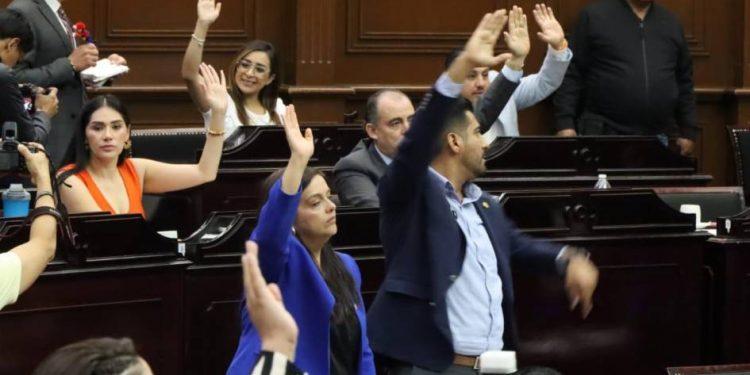 Legisladores fortalecen instituciones de Protección Civil en la entidad