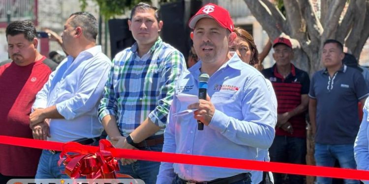 ERIC GAONA INAUGURA LA REHABILITACIÓN DE LA UNIDAD DEPORTIVA DEL FRACC. CAMPESTRE TARÍMBARO