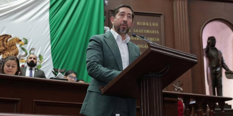 Exhorta Abraham Espinoza a mejorar barridos sanitarios para detectar enfermedades en ganado bovino