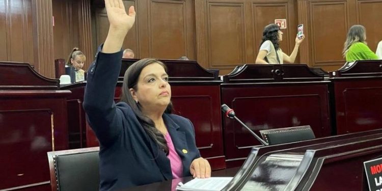 Diputada Tere Herrera pide escuchar a madres buscadoras para enriquecer leyes