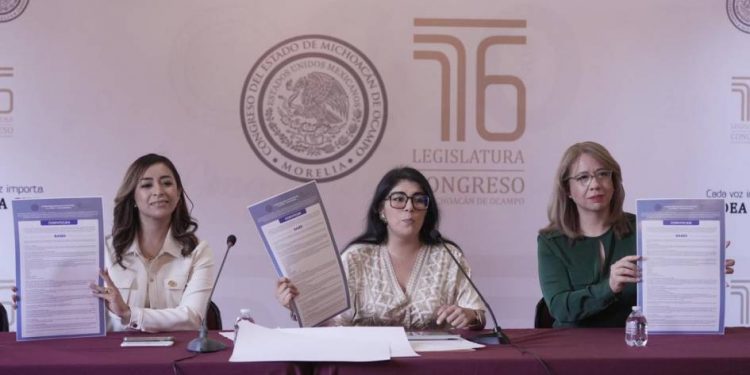 Presentan Vanessa Caratachea y Grecia Aguilar Convocatoria para el Parlamento Infantil Incluyente 2025