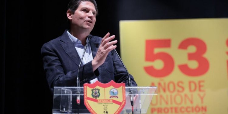 Reconocen empleados municipales trabajo de Alfonso Martínez a favor de Morelia