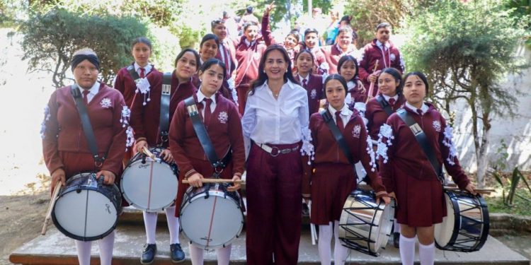 ¡Adiós vacaciones! Más de 900 mil alumnos regresan este lunes a clase