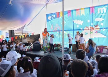 Feria de la Niñez llenó de sonrisas y alegría el Complejo Deportivo Bicentenario