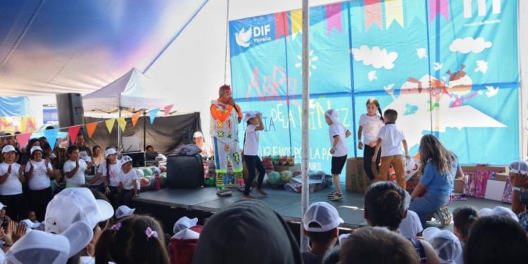 Feria de la Niñez llenó de sonrisas y alegría el Complejo Deportivo Bicentenario