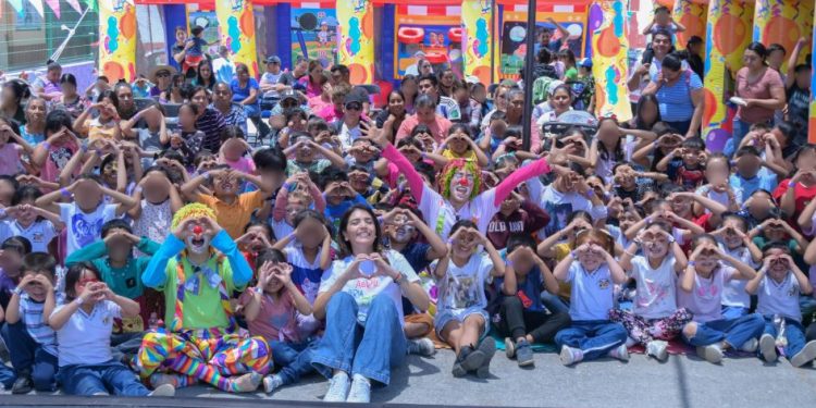 Niñas y niños de Chiquimitío y Atapaneo vivieron feliz celebración con Feria de la Niñez del DIF Morelia