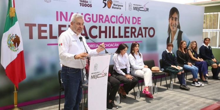 Inaugura Bedolla Telebachillerato en fraccionamiento Arco San Antonio en Morelia