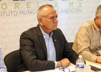 Policía Morelia recupera camioneta robada en Villas de Oriente