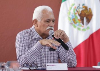 Bedolla enviará a la federación propuesta de atención integral para el lago de Pátzcuaro