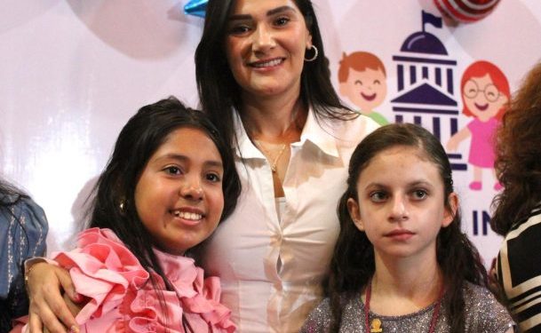 Diputados, obligados a legislar a favor de los niños y niñas: Diana Espinoza
