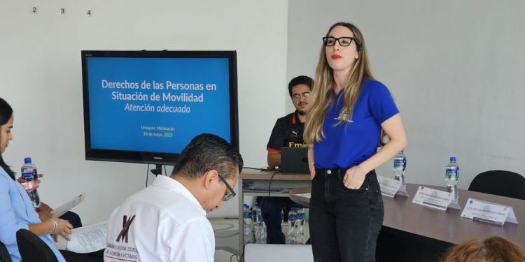 Se capacita Fiscalía Regional de Uruapan en materia de atención de personas en situación de movilidad