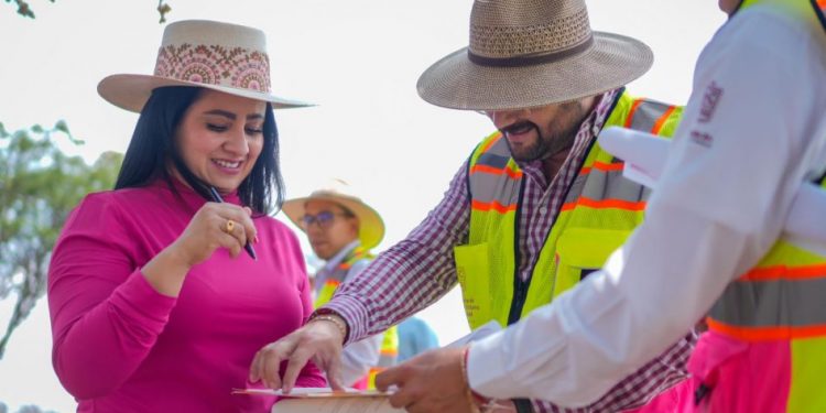 Michoacán construye un mejor Morelia con obra en Av. Amalia Solórzano: Gladyz Butanda