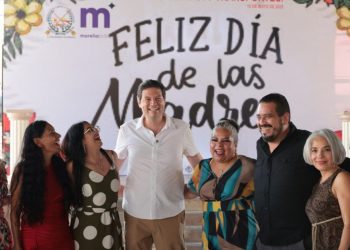 Festeja Alfonso Martínez a madres del Sindicato de Limpia y Transportes: Gobierno municipal-Morelia Informativo