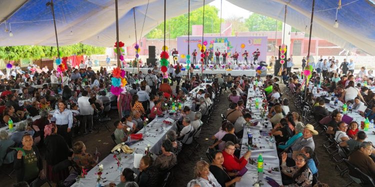 Celebran en grande Día de las madres en Tarímbaro-Morelia Informativo