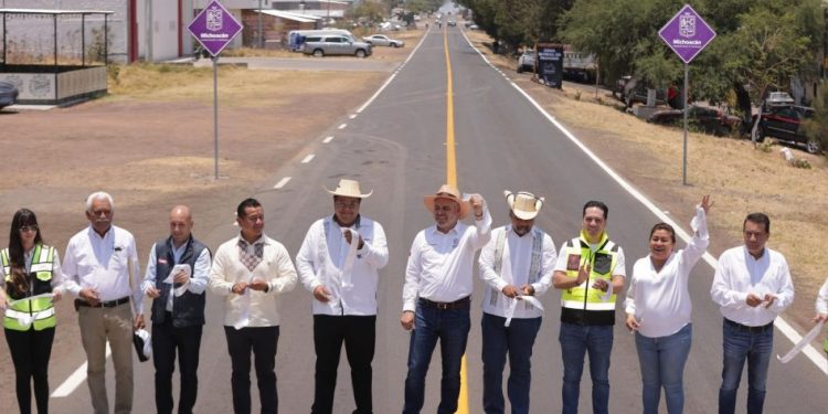 Rehabilitación de tramo carretero Puruándiro-Pastor Ortiz-Morelia Informativo