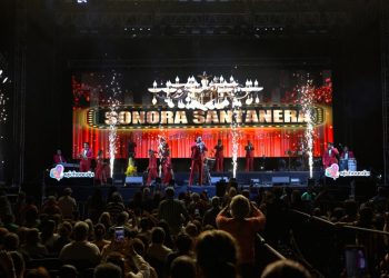 La Sonora Santanera puso a bailar a los michoacanos en el Festival de Origen