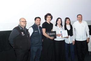 Michoacán premia participantes del concurso de cineminuto: Vapear te daña -Morelia Informativo1